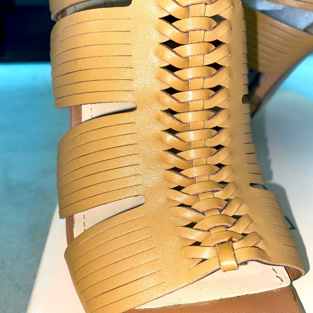 BCBGeneration heels - Picture 4 of 5
